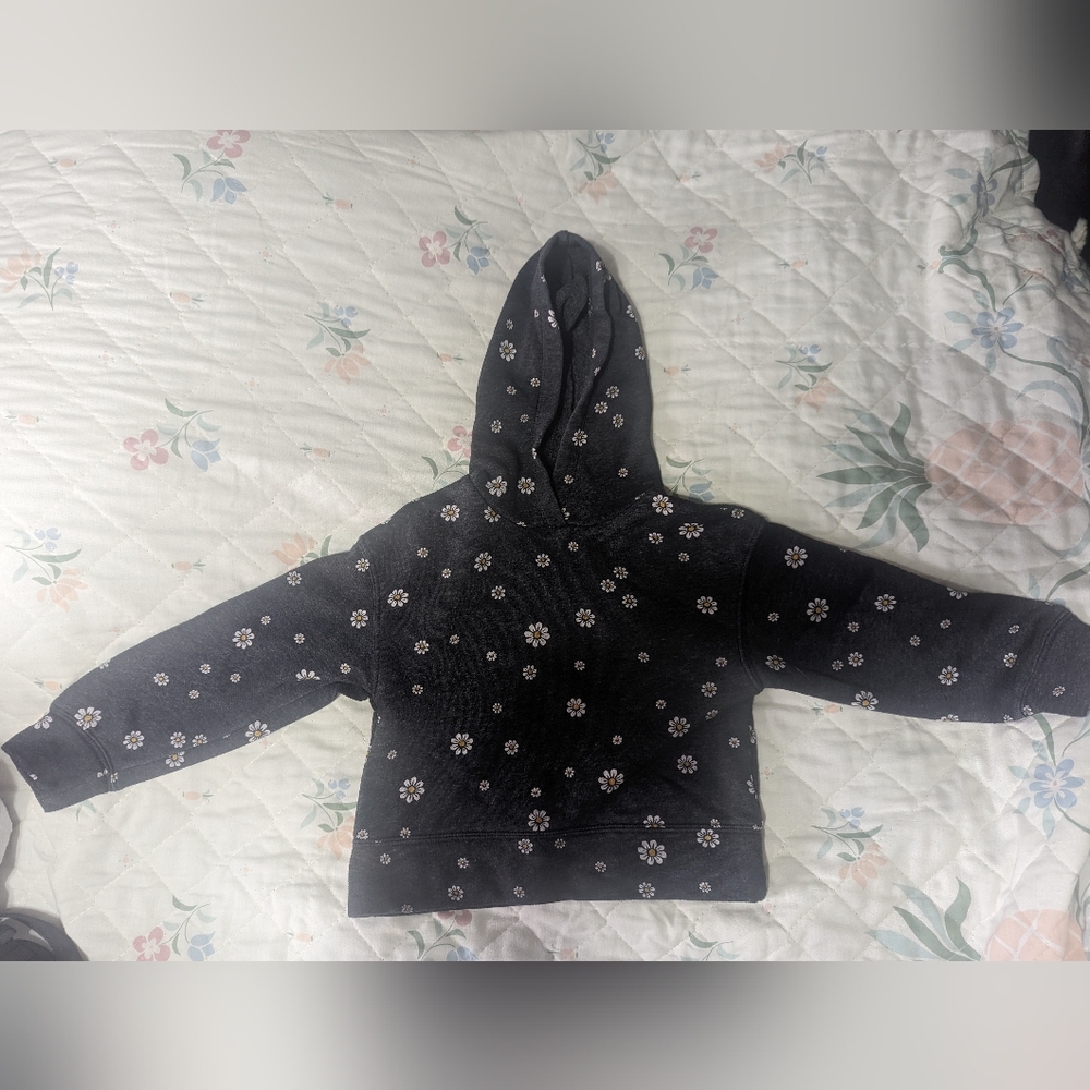 Girls Old Navy Hoodie Sweatshirt, Size 5